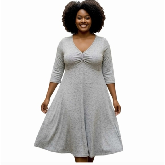 torrid Dresses & Skirts - Torrid Light Gray 3/4 Sleeve Dress with Ruched Bust